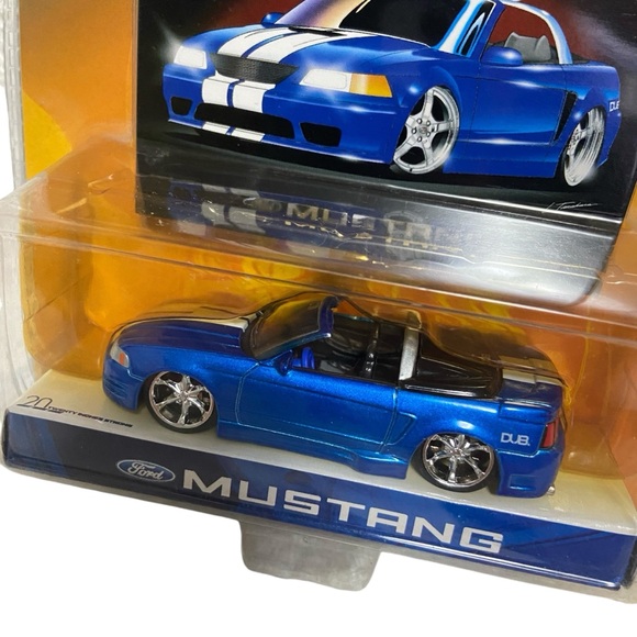 Jada Dub City Ford Mustang 1:64 Blue - Picture 2 of 9